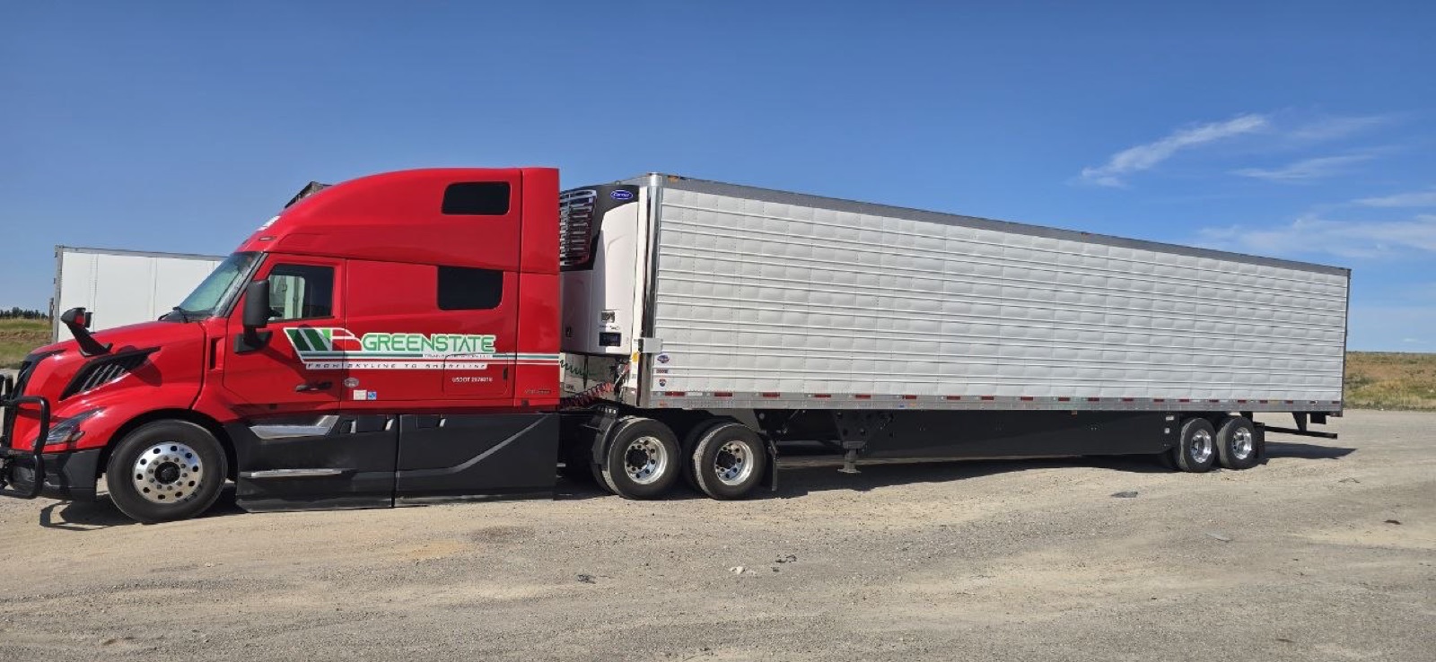 Greenstate truck with Carrier reefer trailer