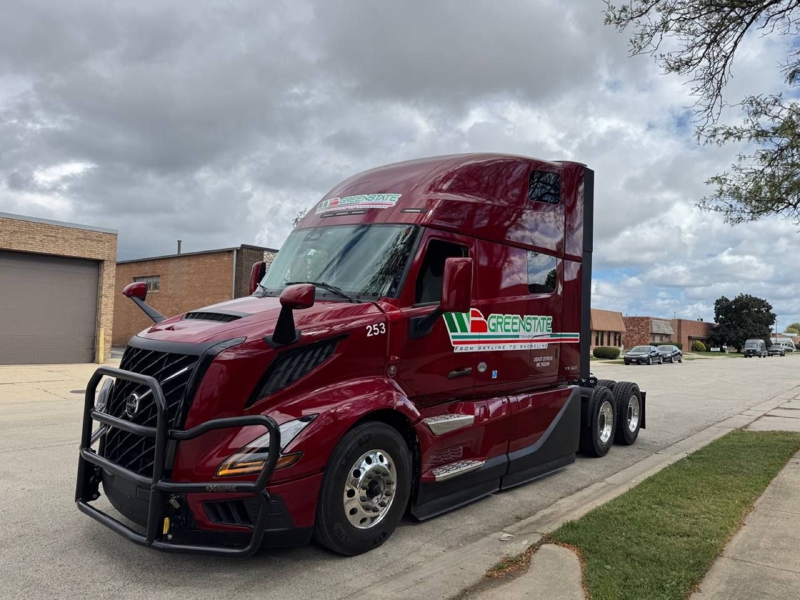 Red Greenstate Volvo VNL 860 with bull bar